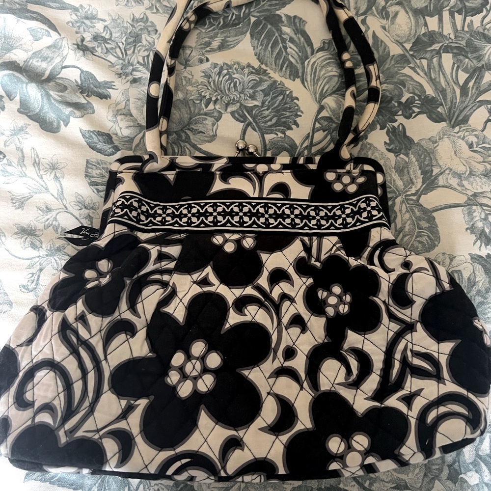 Vera Bradley/ black and white purse